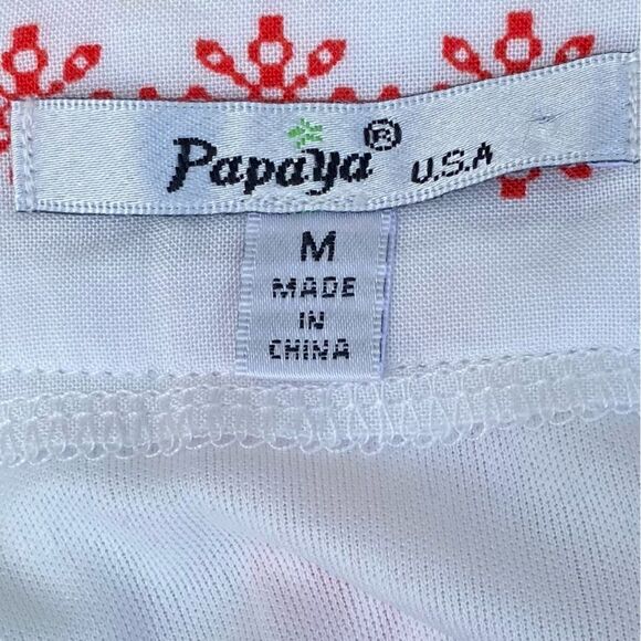 Papaya White & Red Patterned Shorts. Size Medium. Very Good Pre-Owned Condition. - Picture 3 of 6